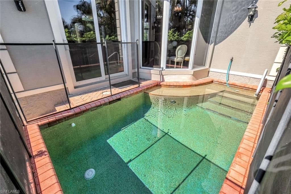 993 8th St S, Unit 2, Naples, FL 34102 Photo
