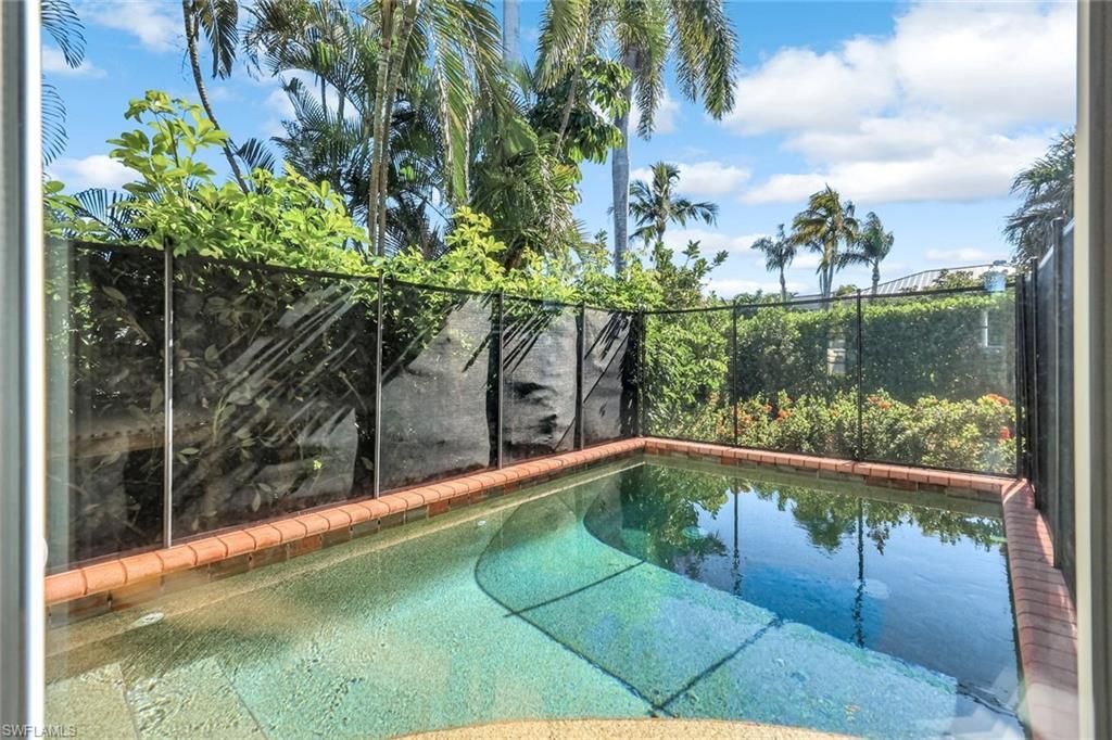 993 8th St S, Unit 2, Naples, FL 34102 Photo