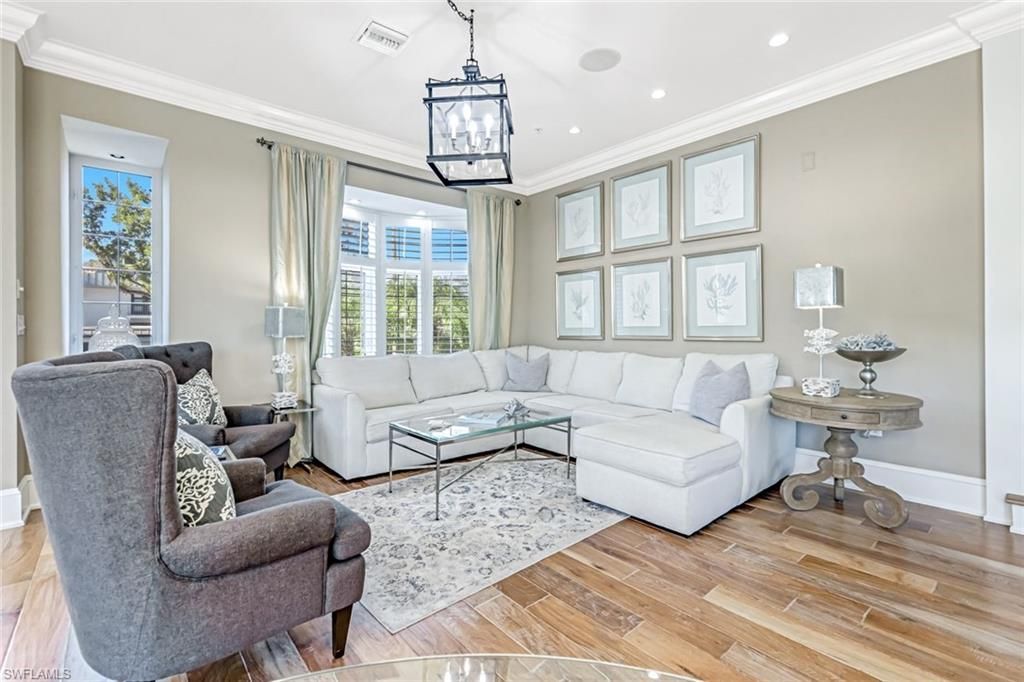 993 8th St S, Unit 2, Naples, FL 34102 Photo