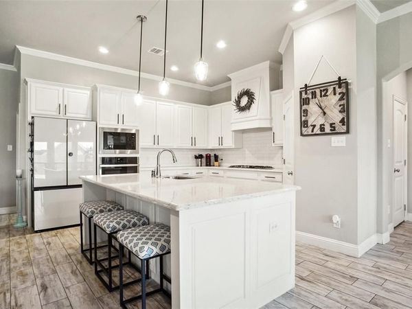 1456 Silent Springs Drive, Fort Worth, TX 76052