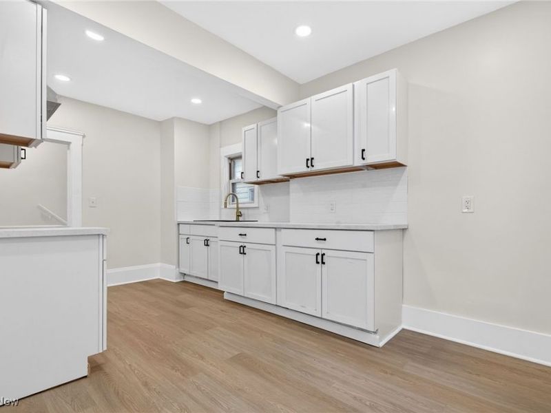 1477 E 174th Street, Cleveland, OH 44110 Photo 14