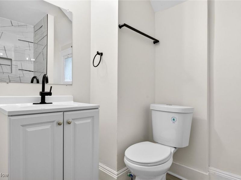 1477 E 174th Street, Cleveland, OH 44110 Photo 16