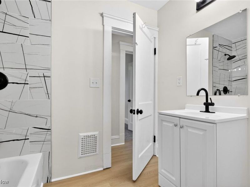 1477 E 174th Street, Cleveland, OH 44110 Photo 17