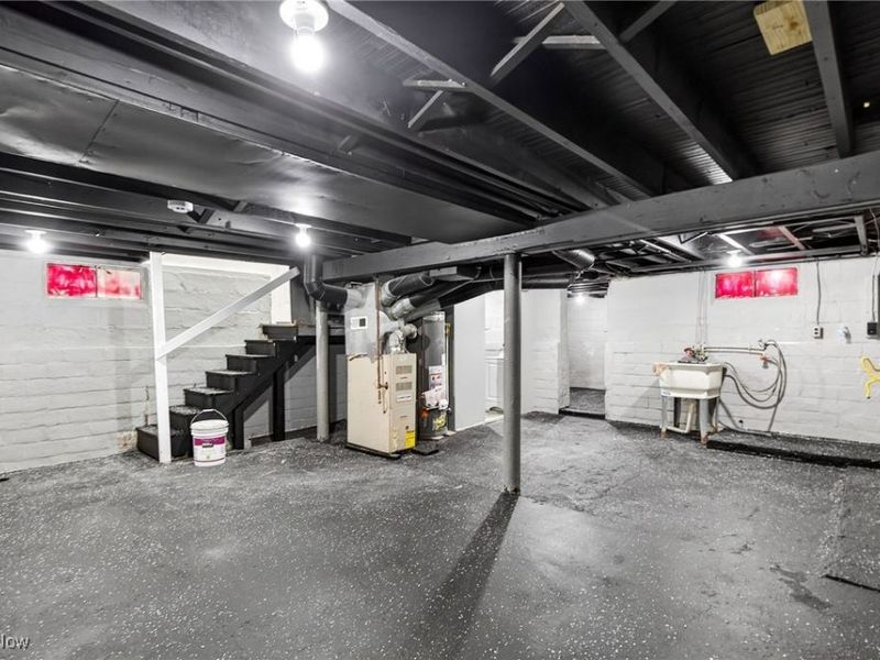 1477 E 174th Street, Cleveland, OH 44110 Photo 33