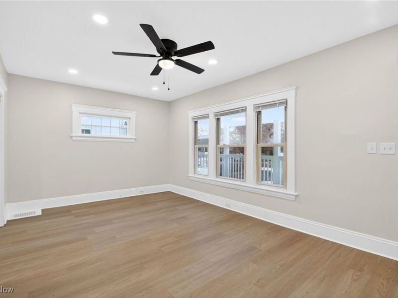 1477 E 174th Street, Cleveland, OH 44110 Photo 9