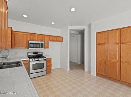 805 Sauvignon Drive, Reno, NV 89506 Photo