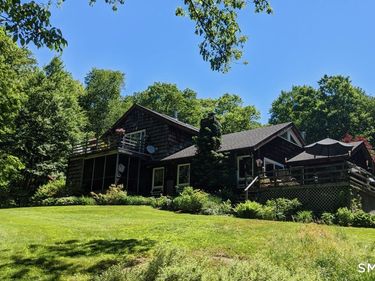 203 Brick School, Warren, CT 06754