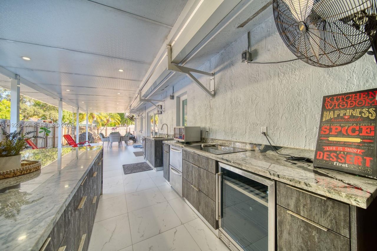 21914 SW 97th Pl, Cutler Bay, FL 33190 Photo