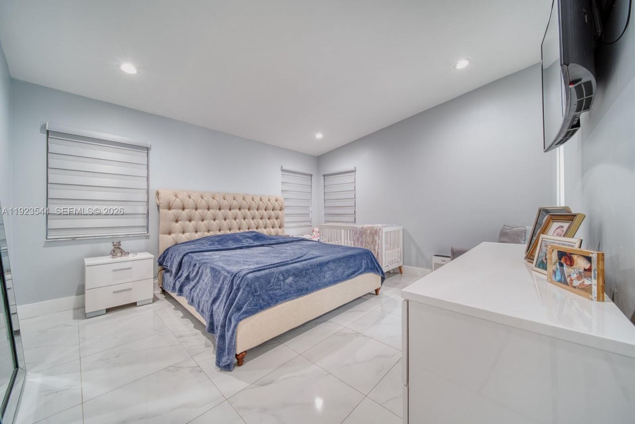 21914 SW 97th Pl, Cutler Bay, FL 33190 Photo