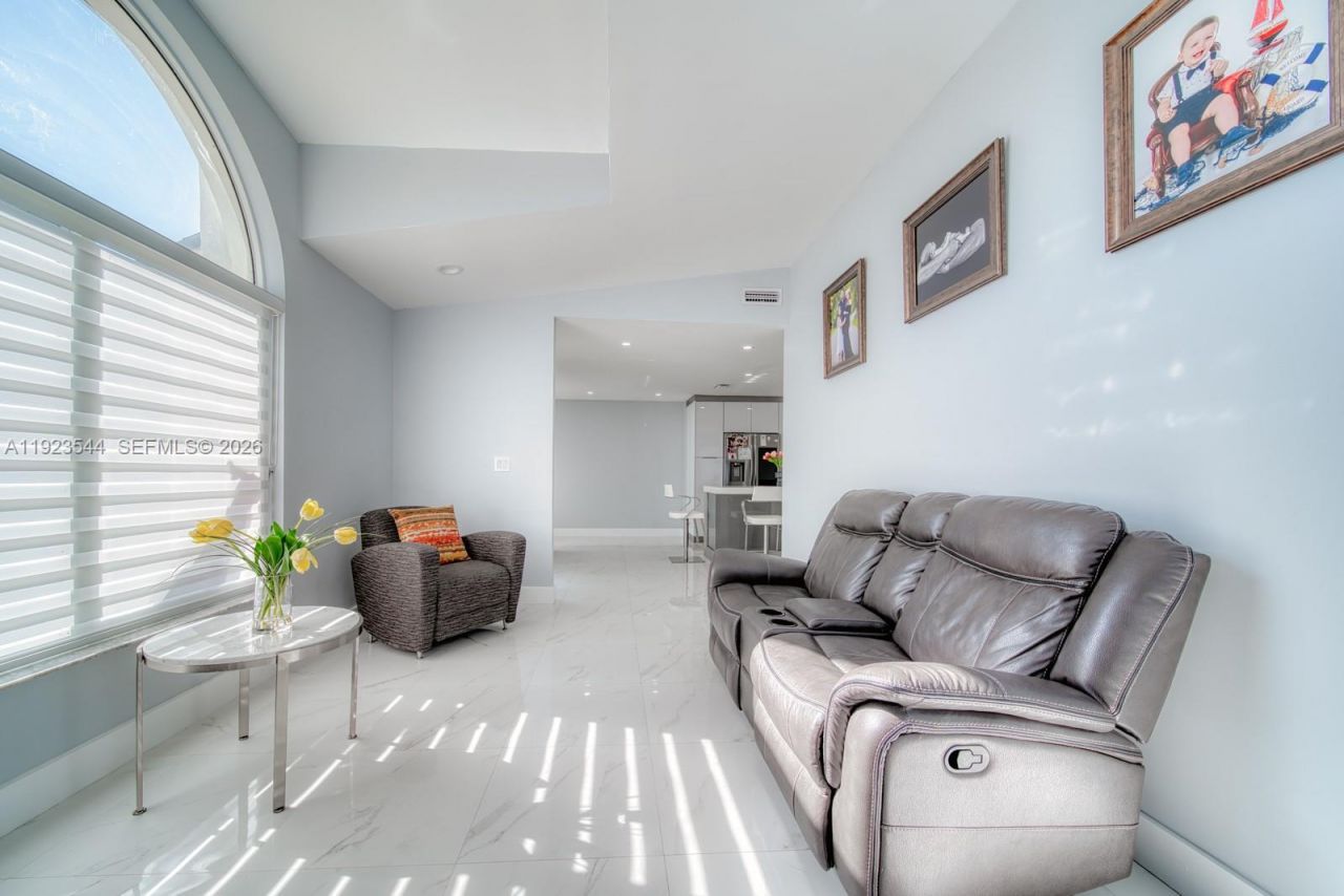 21914 SW 97th Pl, Cutler Bay, FL 33190 Photo