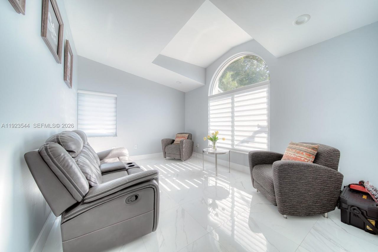 21914 SW 97th Pl, Cutler Bay, FL 33190 Photo