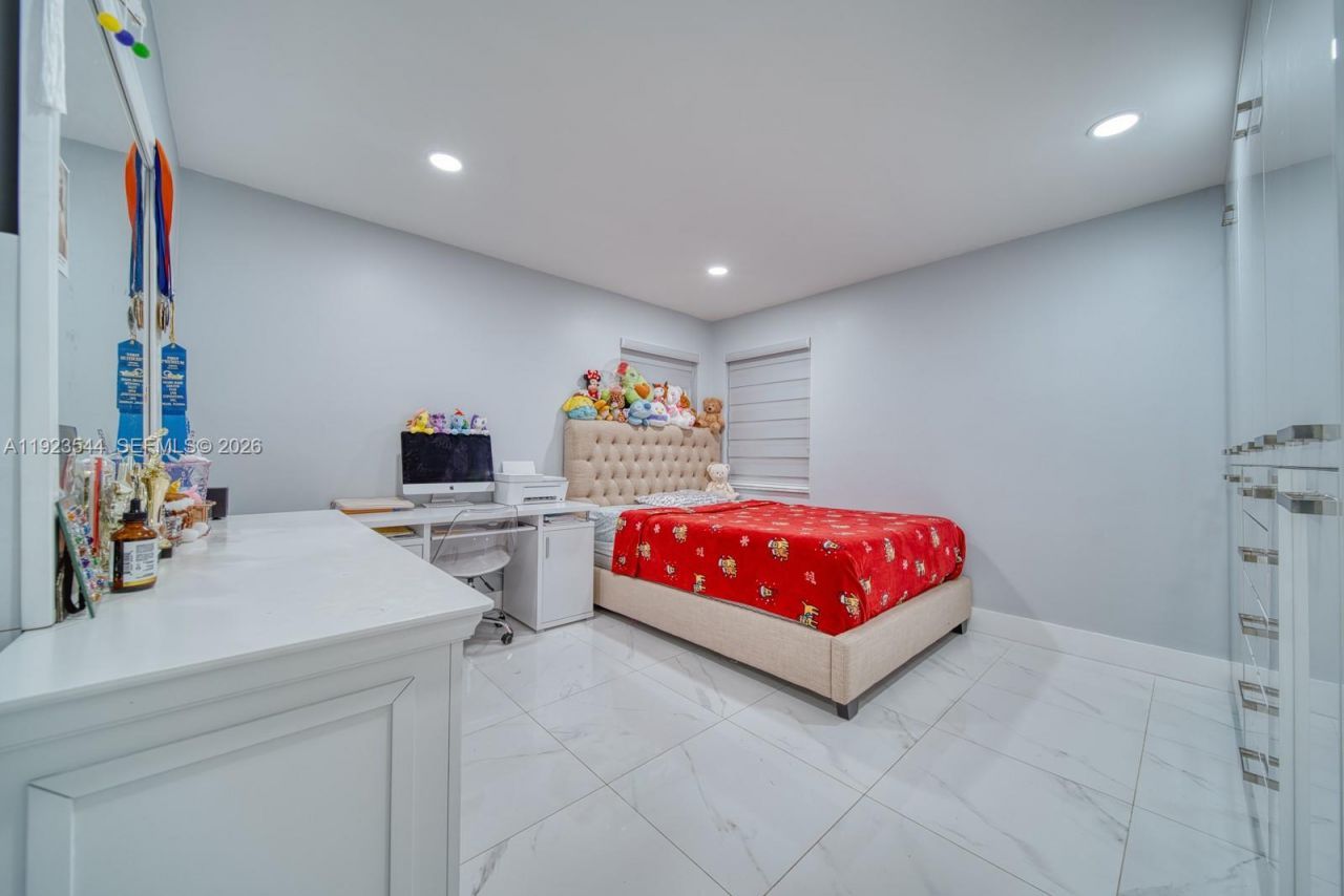 21914 SW 97th Pl, Cutler Bay, FL 33190 Photo