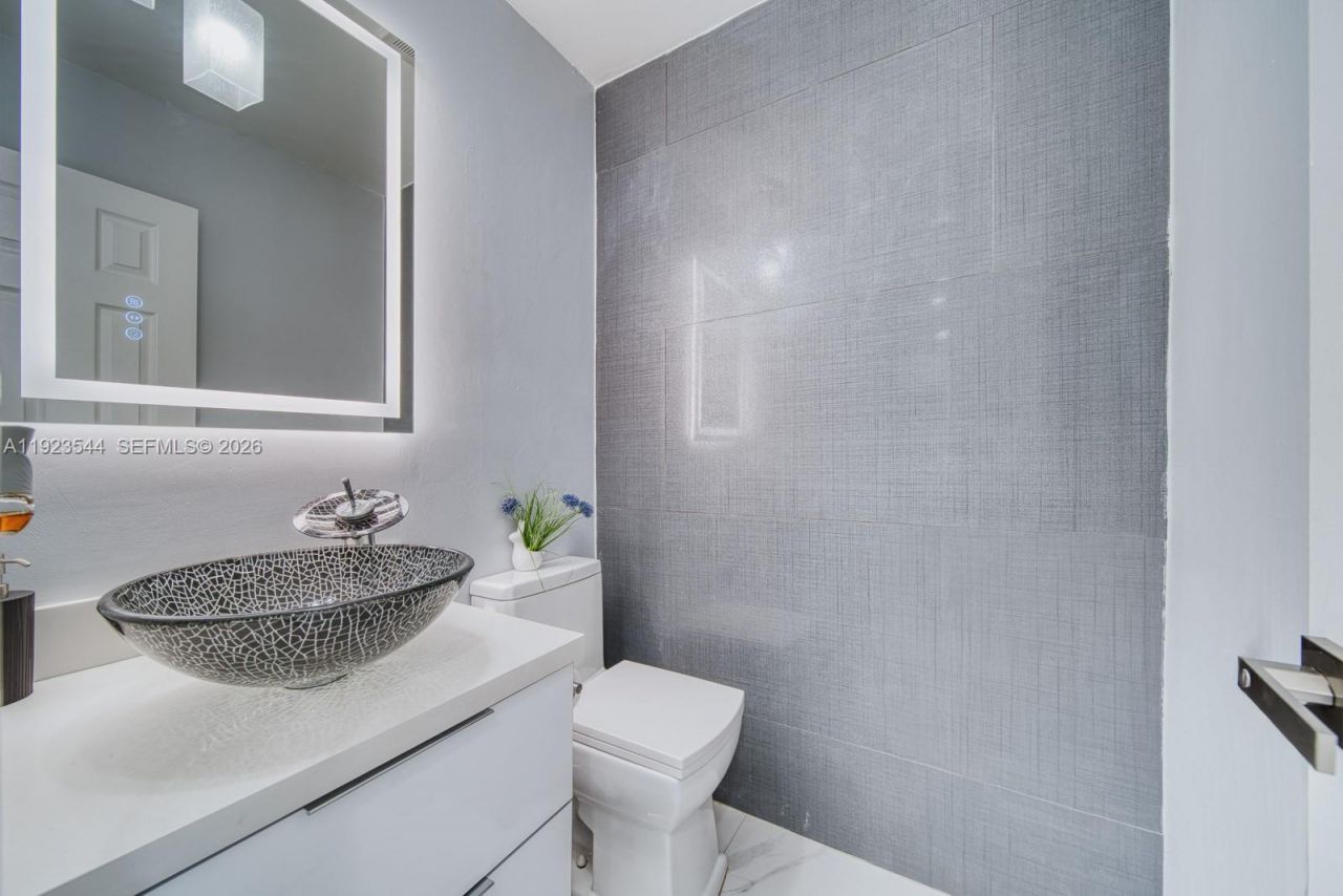 21914 SW 97th Pl, Cutler Bay, FL 33190 Photo