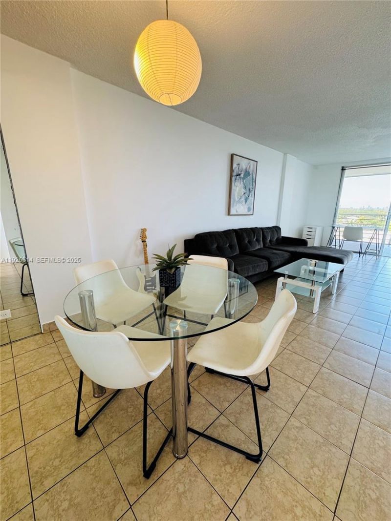 3660 NE 166th St, Unit 812, North Miami Beach, FL 33160 Photo