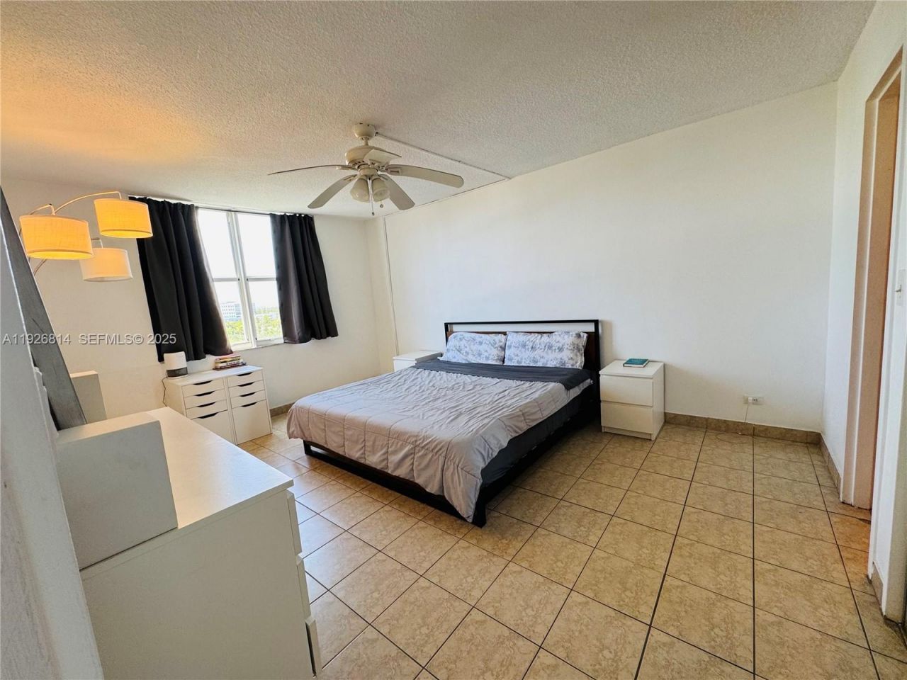 3660 NE 166th St, Unit 812, North Miami Beach, FL 33160 Photo