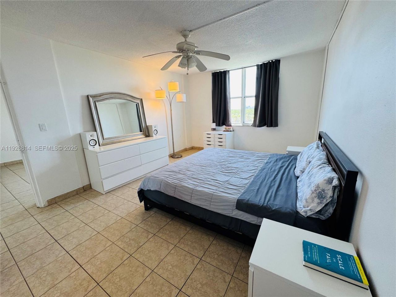 3660 NE 166th St, Unit 812, North Miami Beach, FL 33160 Photo