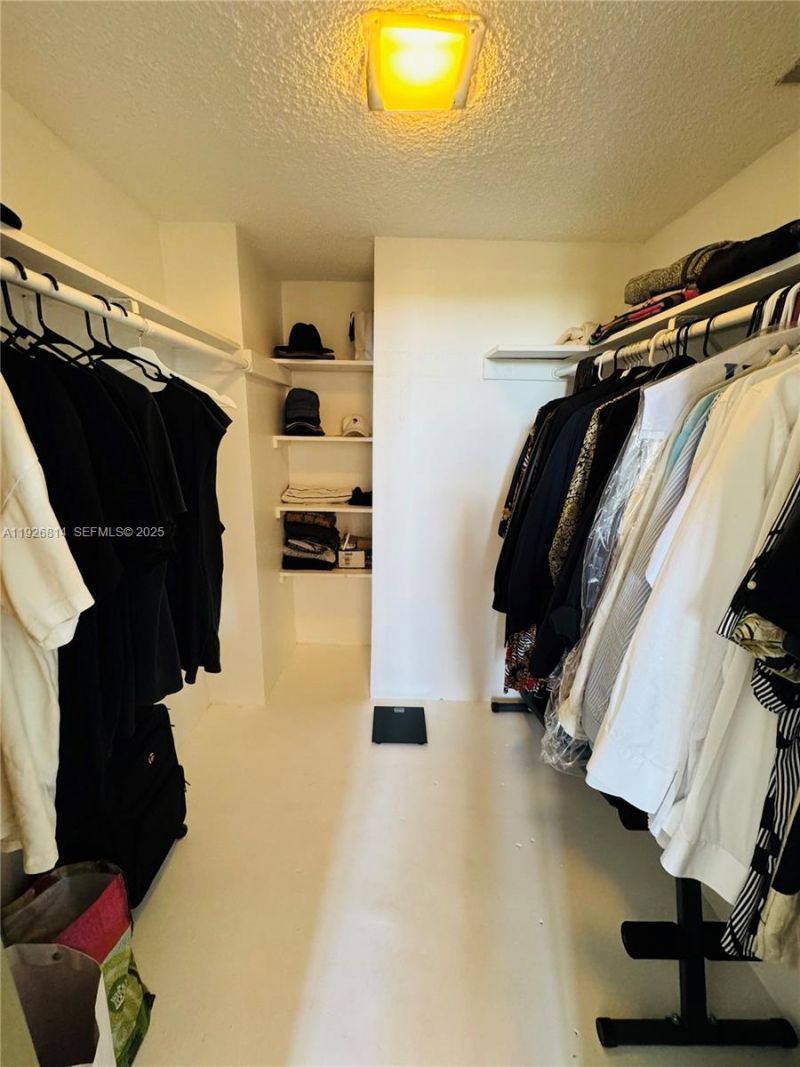 3660 NE 166th St, Unit 812, North Miami Beach, FL 33160 Photo