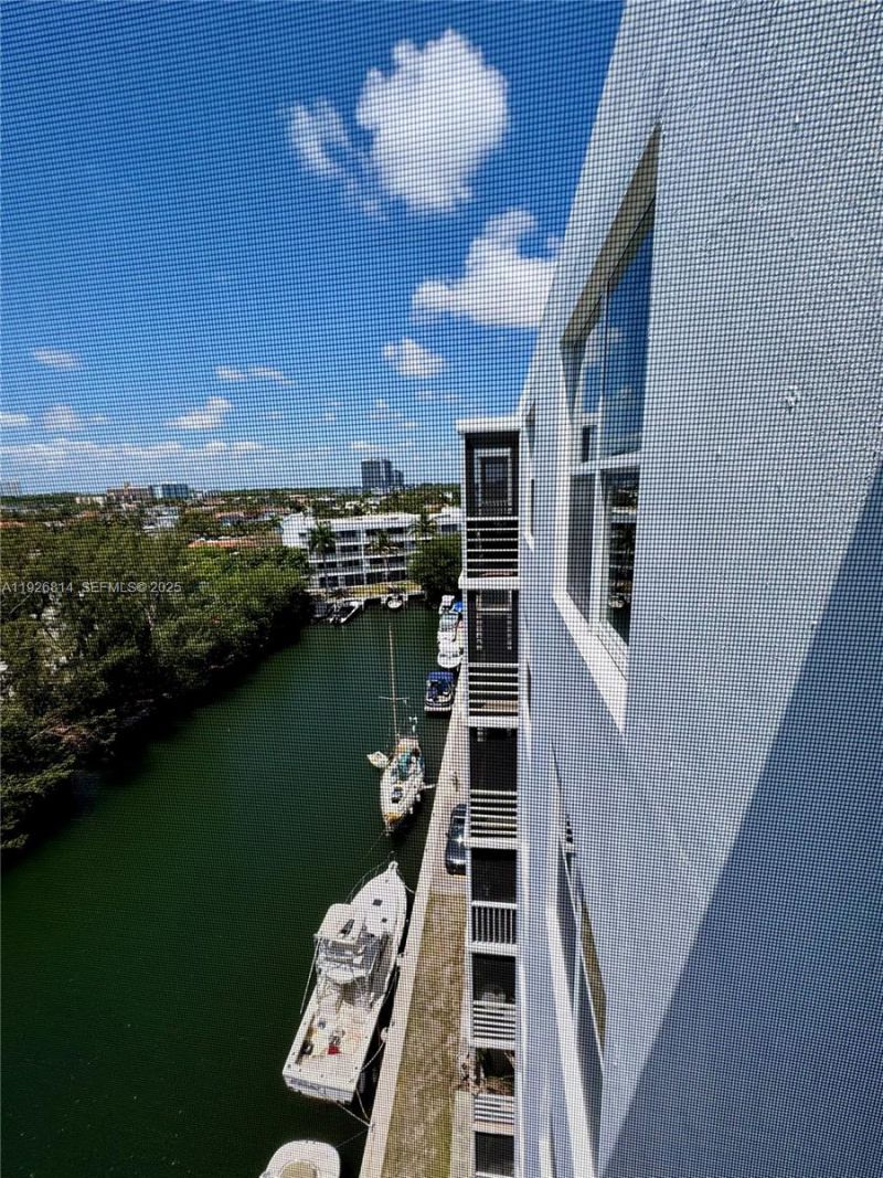 3660 NE 166th St, Unit 812, North Miami Beach, FL 33160 Photo