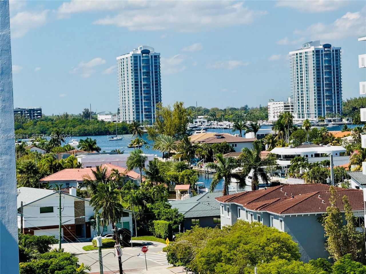 3660 NE 166th St, Unit 812, North Miami Beach, FL 33160 Photo