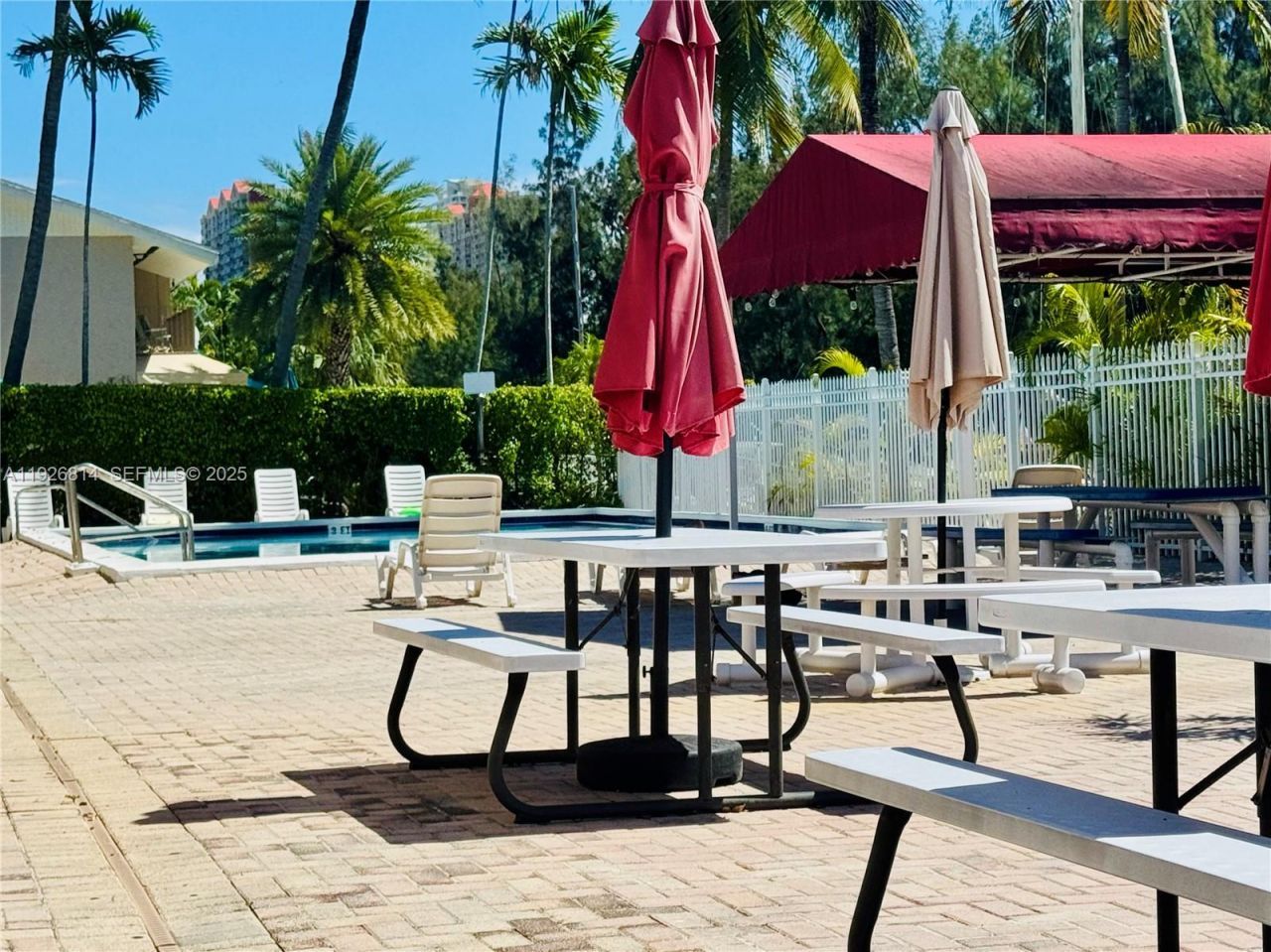 3660 NE 166th St, Unit 812, North Miami Beach, FL 33160 Photo