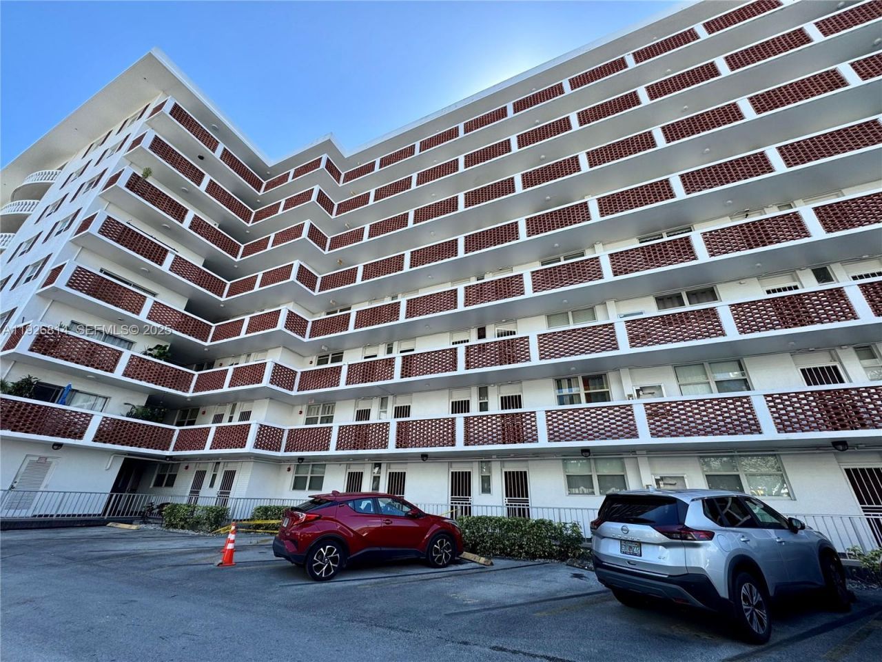 3660 NE 166th St, Unit 812, North Miami Beach, FL 33160 Photo