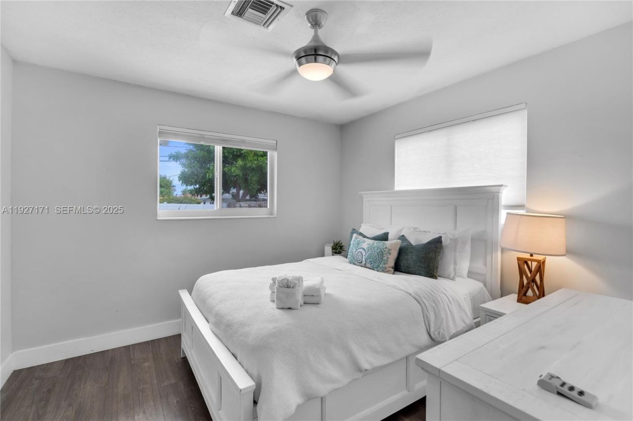 251 SE 8th St, Unit ., Pompano Beach, FL 33060 Photo