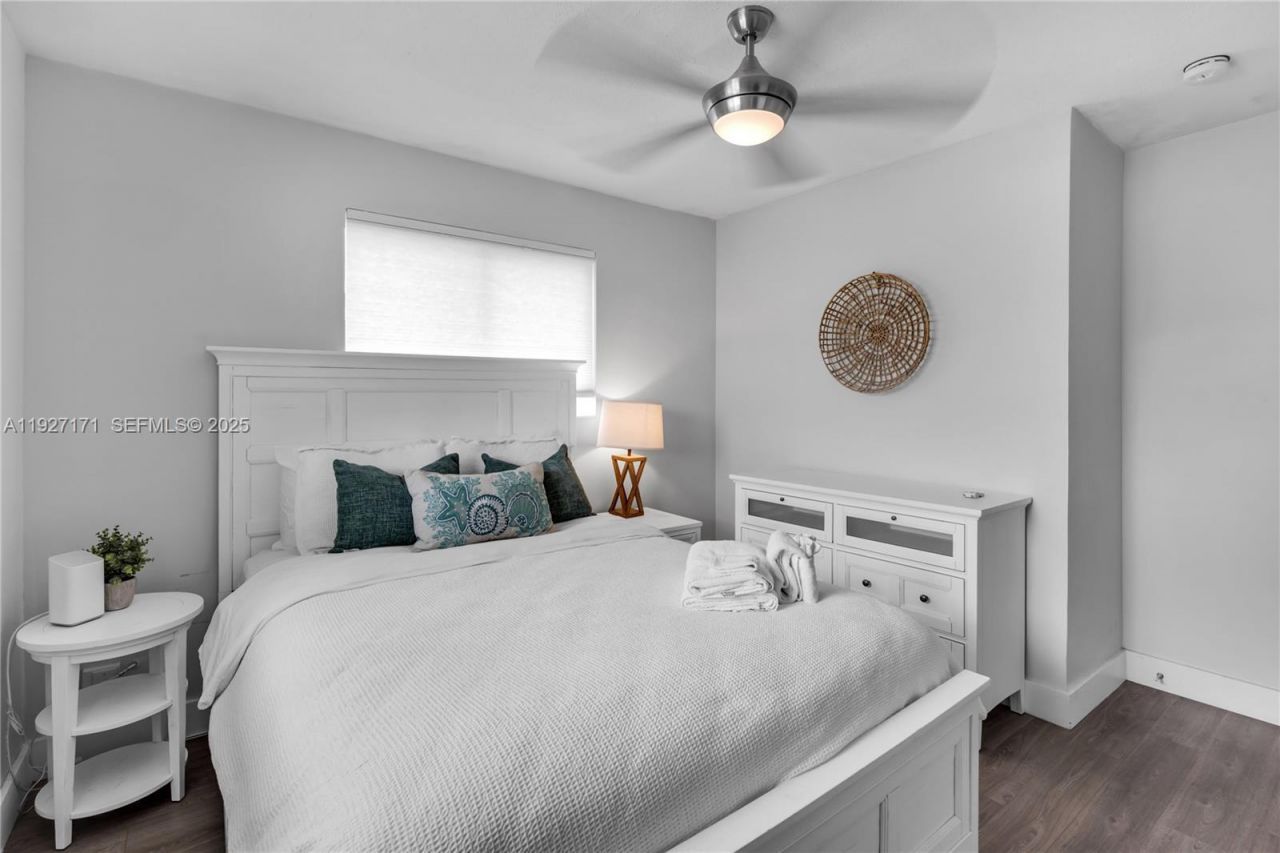 251 SE 8th St, Unit ., Pompano Beach, FL 33060 Photo