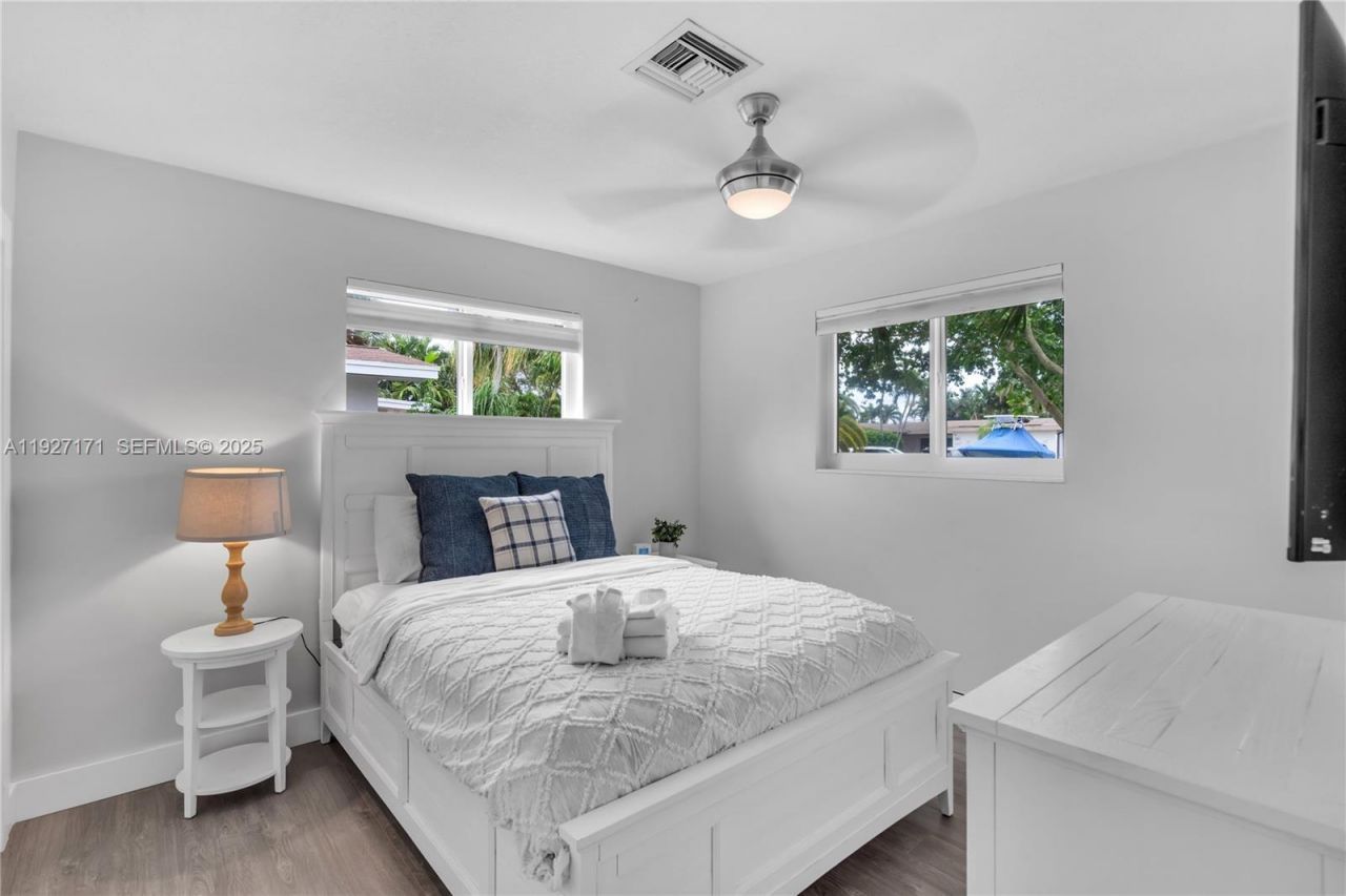 251 SE 8th St, Unit ., Pompano Beach, FL 33060 Photo