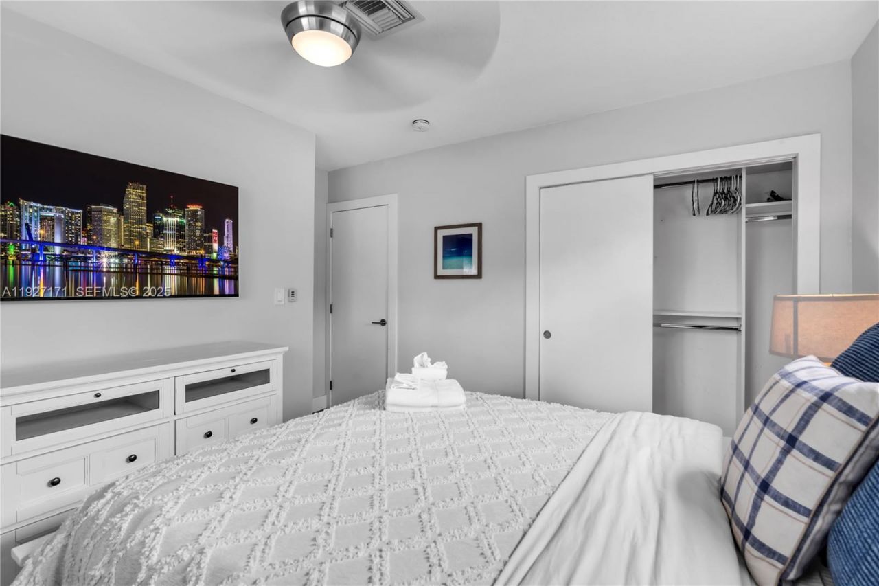 251 SE 8th St, Unit ., Pompano Beach, FL 33060 Photo