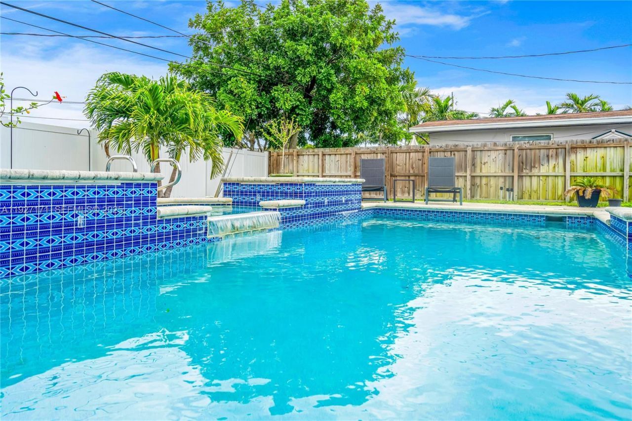 251 SE 8th St, Unit ., Pompano Beach, FL 33060 Photo