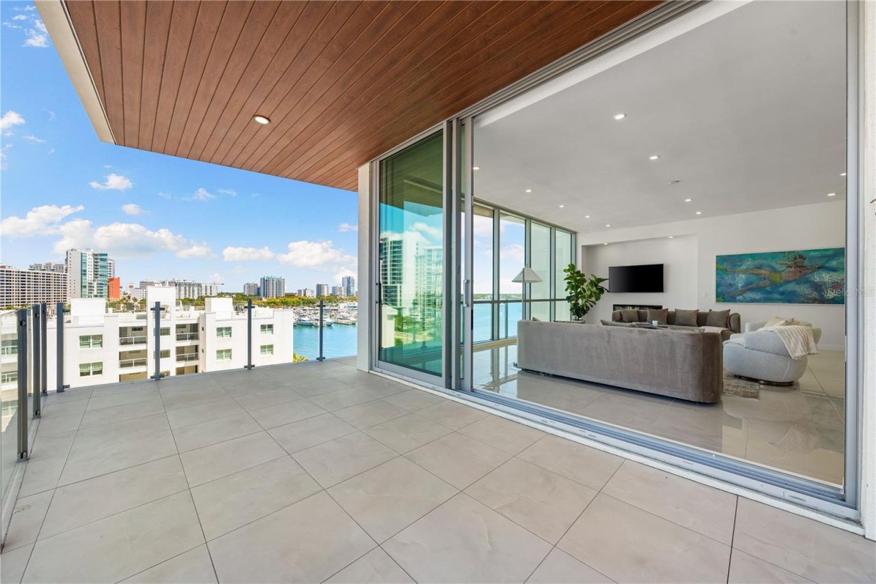 111 Golden Gate, Unit 602, Sarasota, FL 34236 Photo
