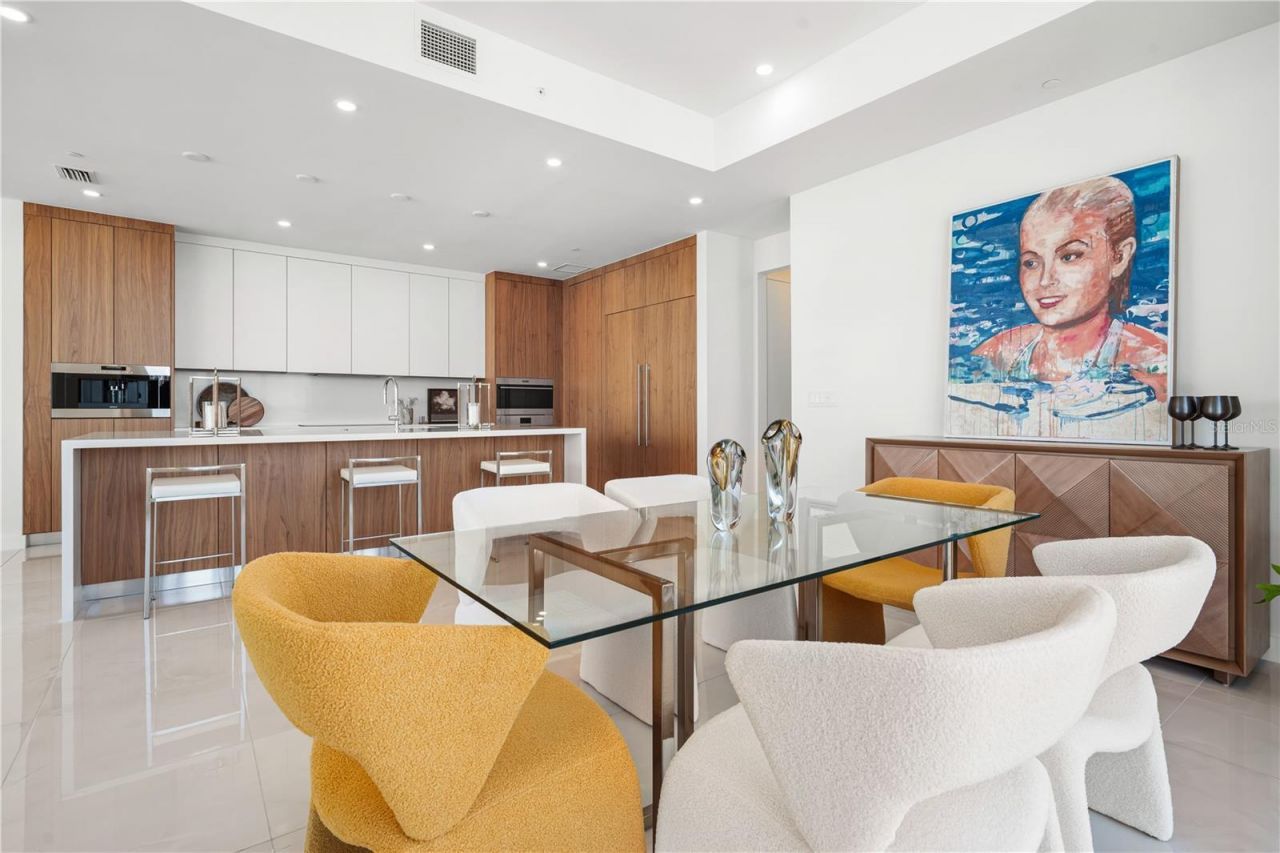 111 Golden Gate, Unit 602, Sarasota, FL 34236 Photo
