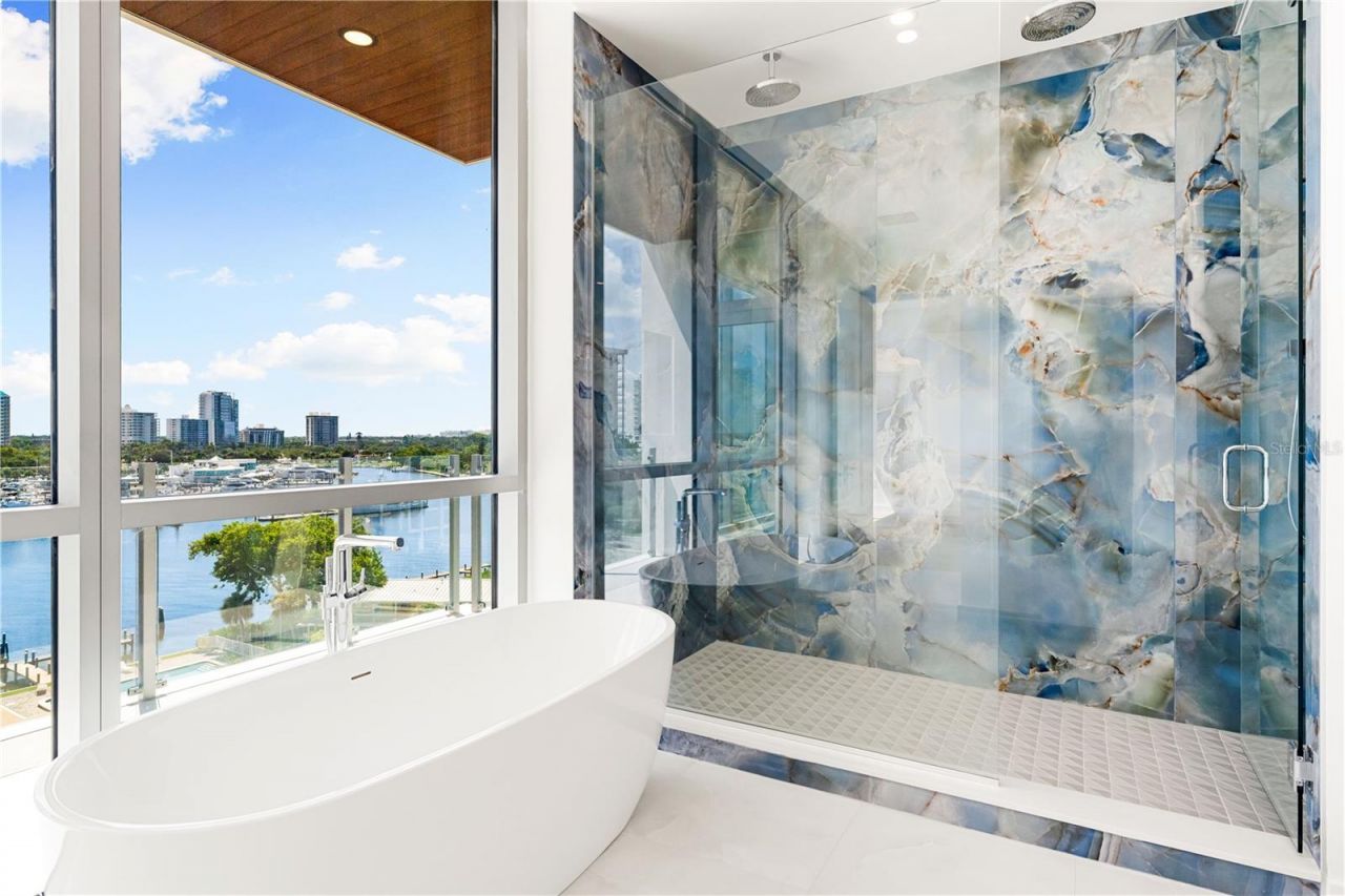 111 Golden Gate, Unit 602, Sarasota, FL 34236 Photo