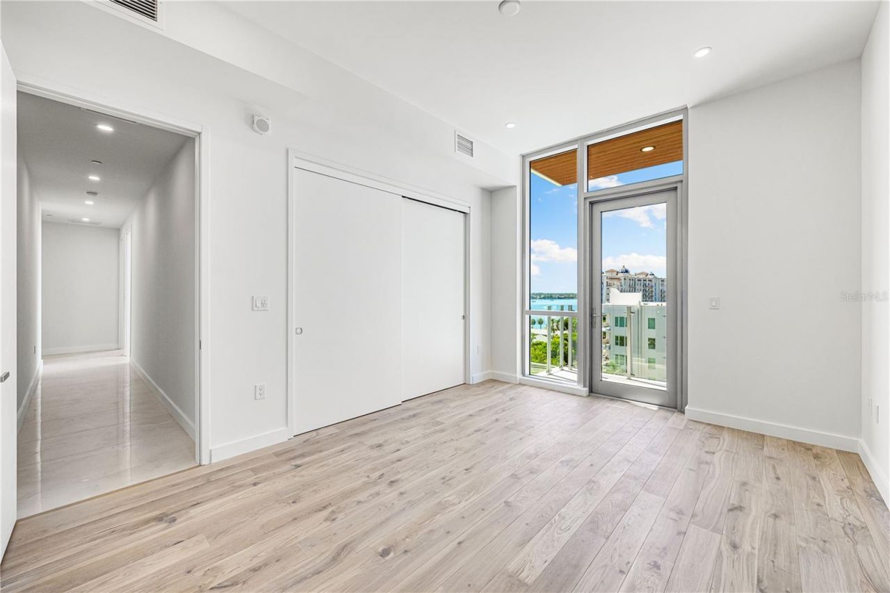 111 Golden Gate, Unit 602, Sarasota, FL 34236 Photo