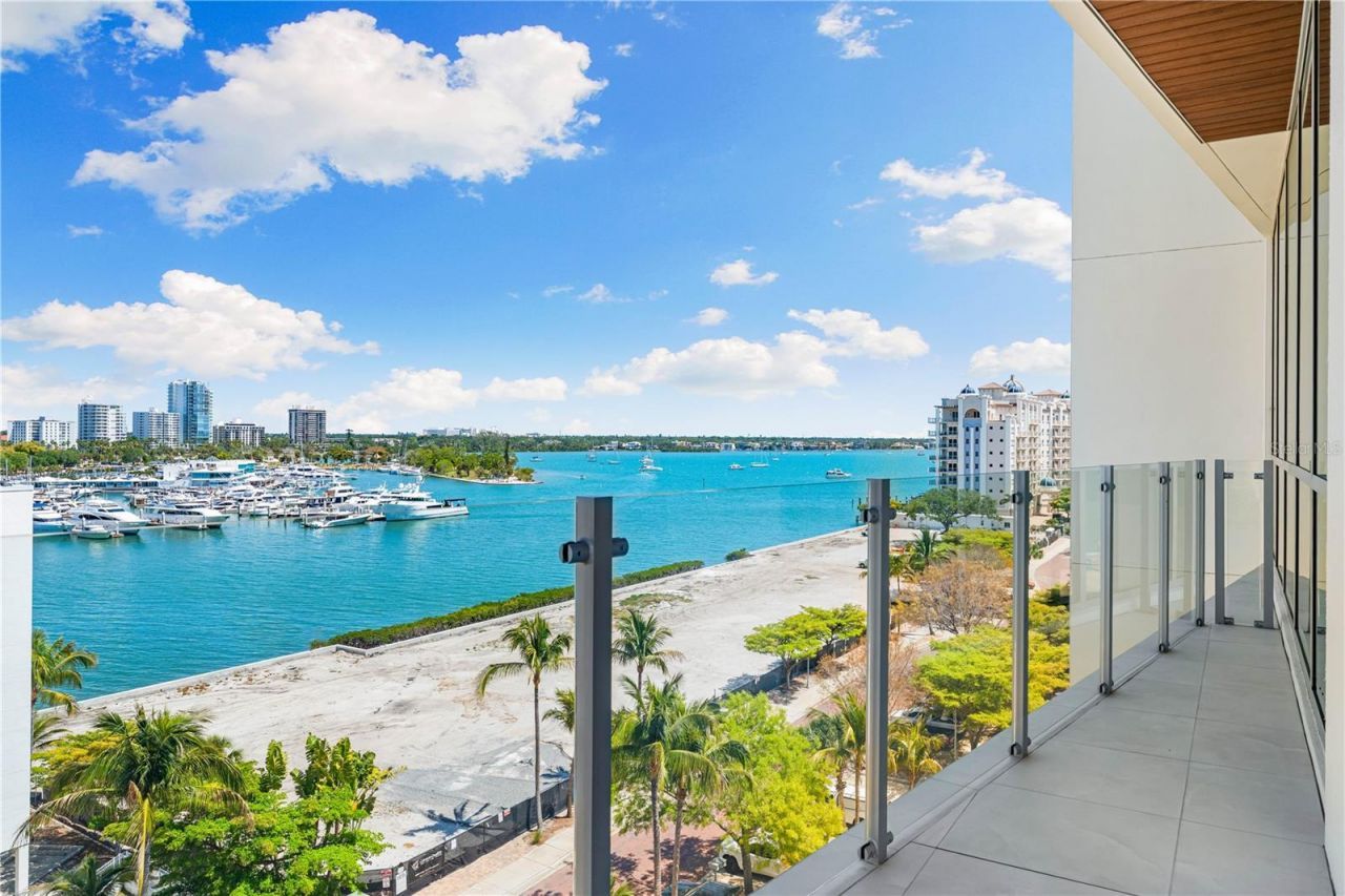 111 Golden Gate, Unit 602, Sarasota, FL 34236 Photo