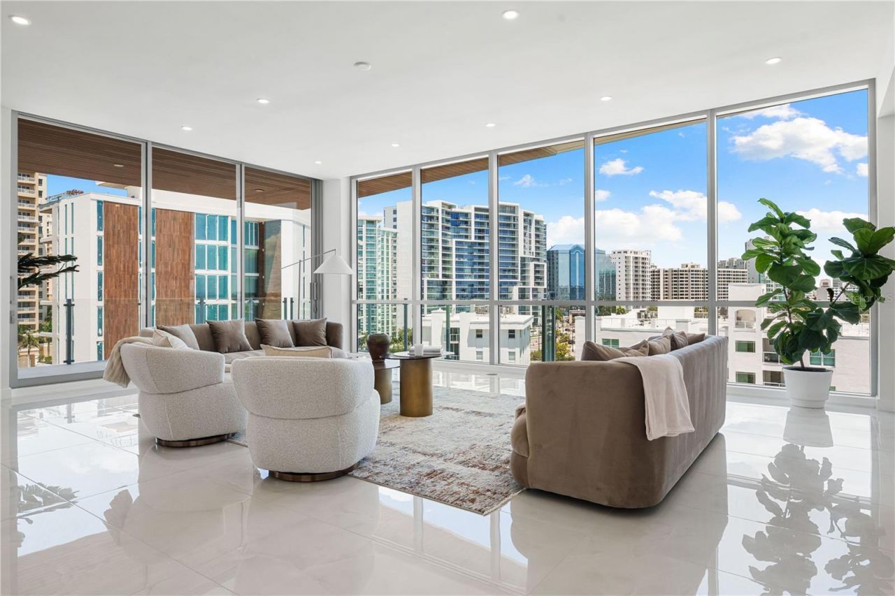 111 Golden Gate, Unit 602, Sarasota, FL 34236 Photo