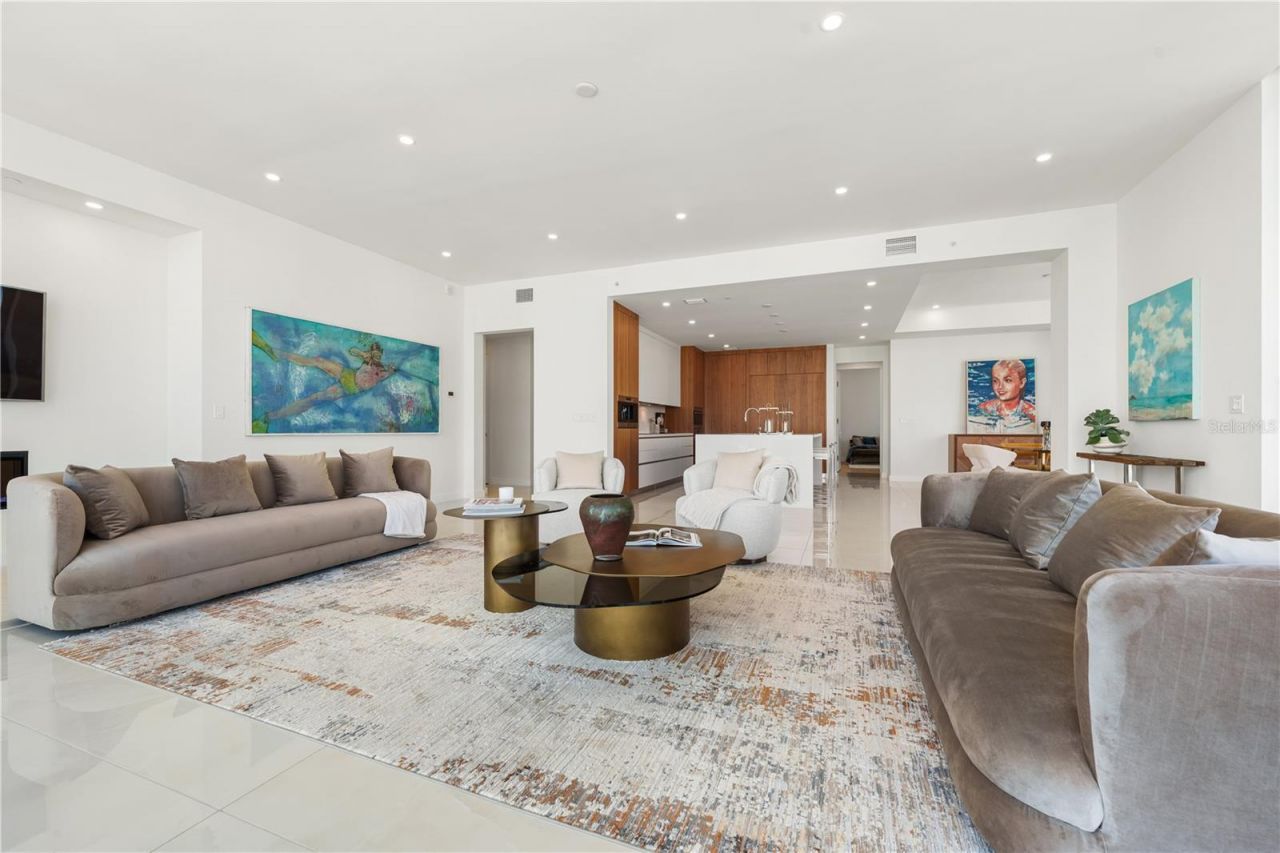 111 Golden Gate, Unit 602, Sarasota, FL 34236 Photo