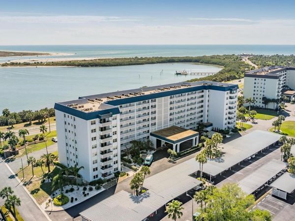 7 ELGIN PLACE, Unit 202, DUNEDIN, FL 34698