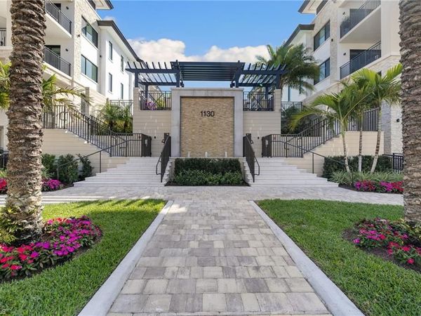1130 3rd AVE S, Unit 210, NAPLES, FL 34102