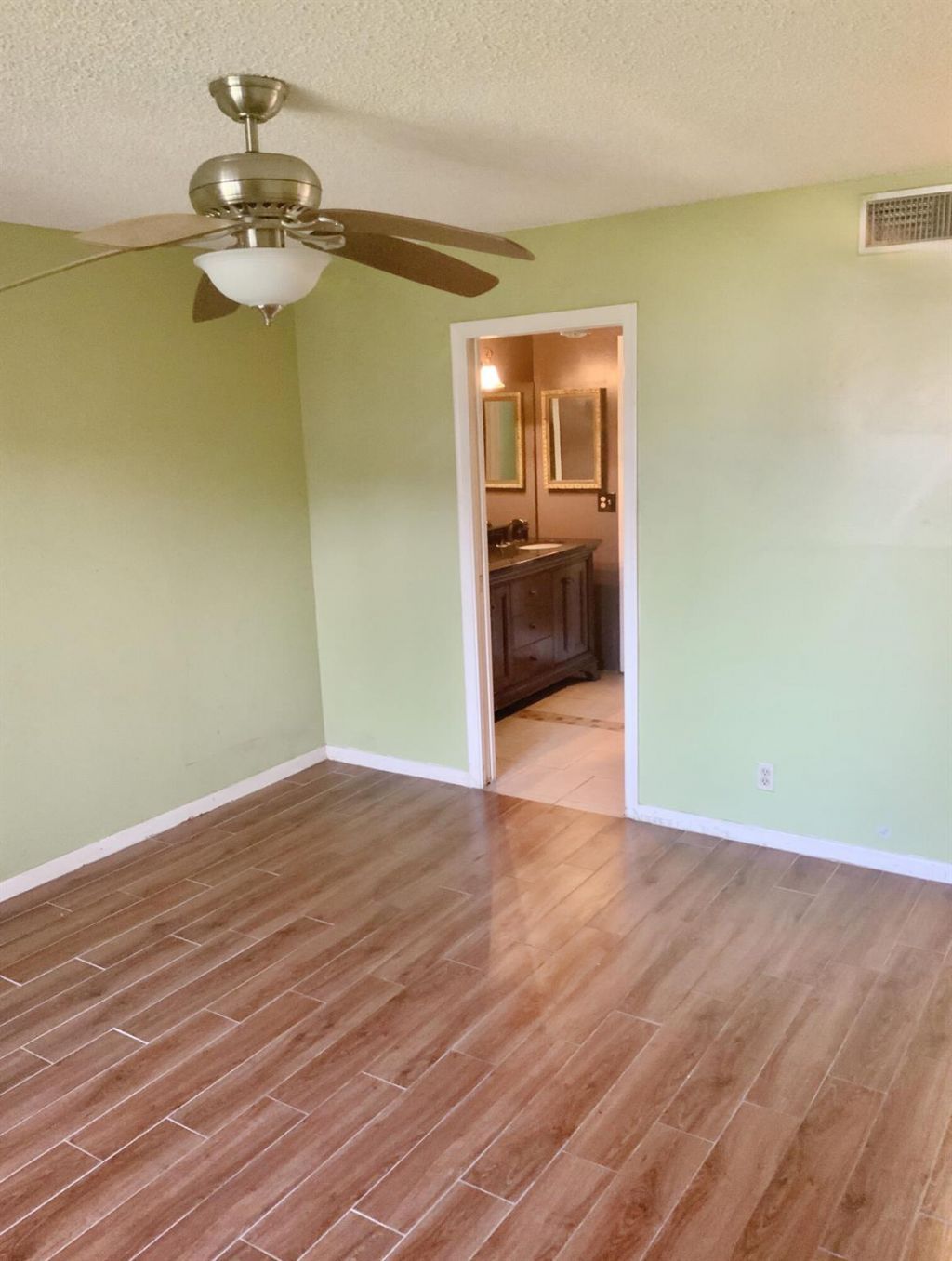 1621 NW 18th Avenue, Unit 102, Delray Beach, FL 33445 Photo