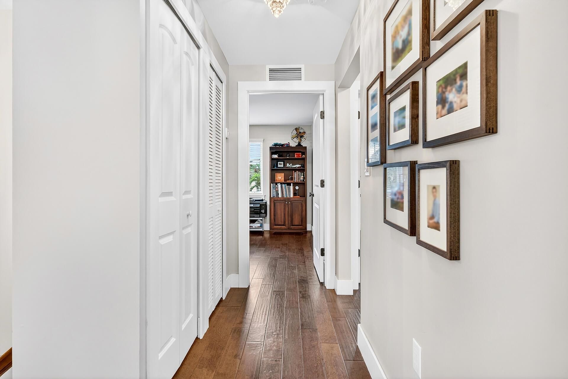 354 Marlborough Place, West Palm Beach, FL 33405 Photo