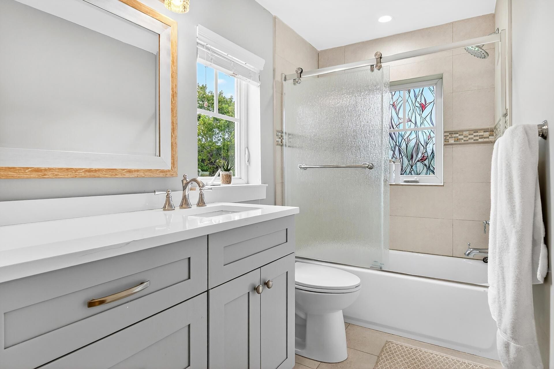 354 Marlborough Place, West Palm Beach, FL 33405 Photo