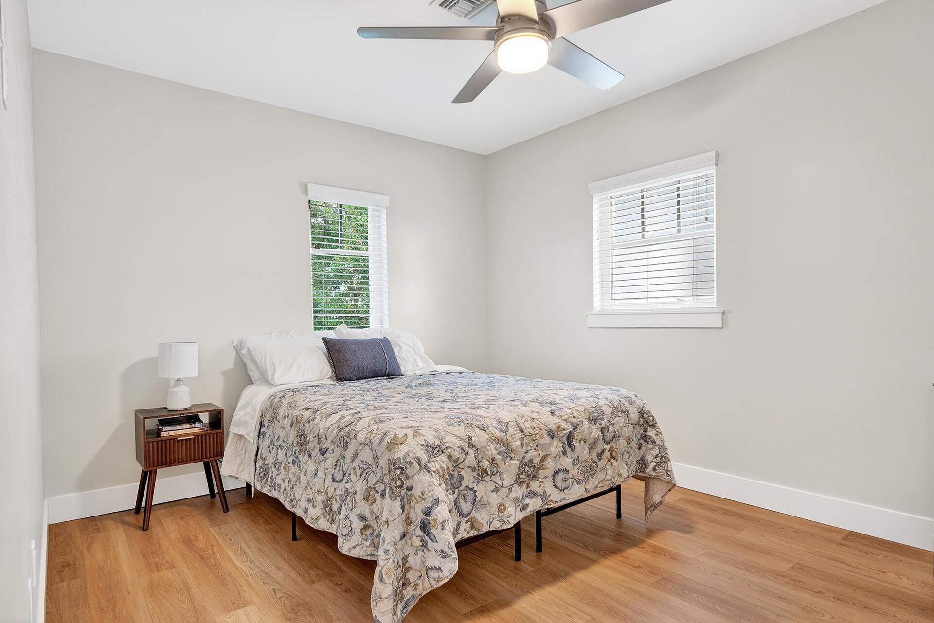 354 Marlborough Place, West Palm Beach, FL 33405 Photo