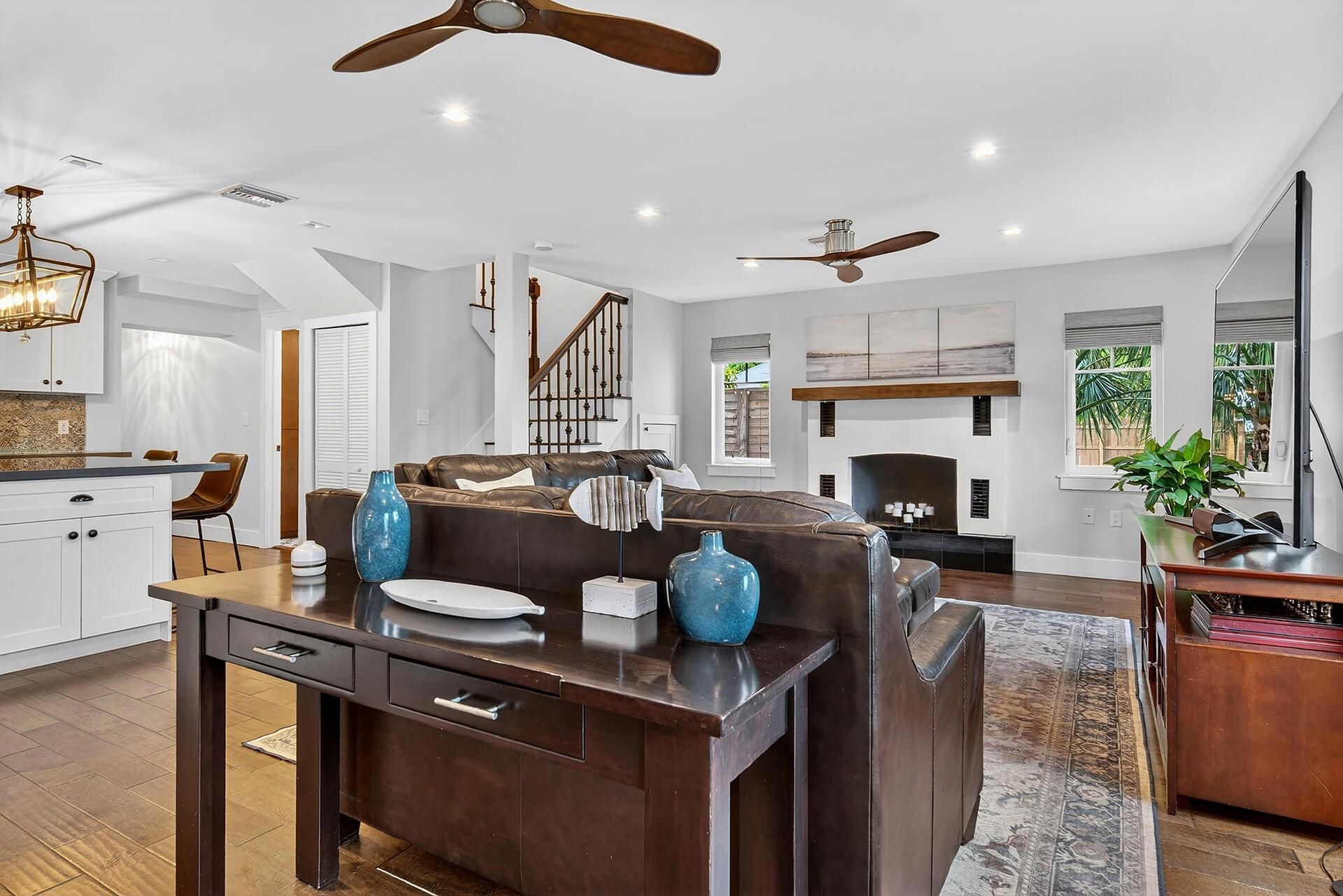 354 Marlborough Place, West Palm Beach, FL 33405 Photo