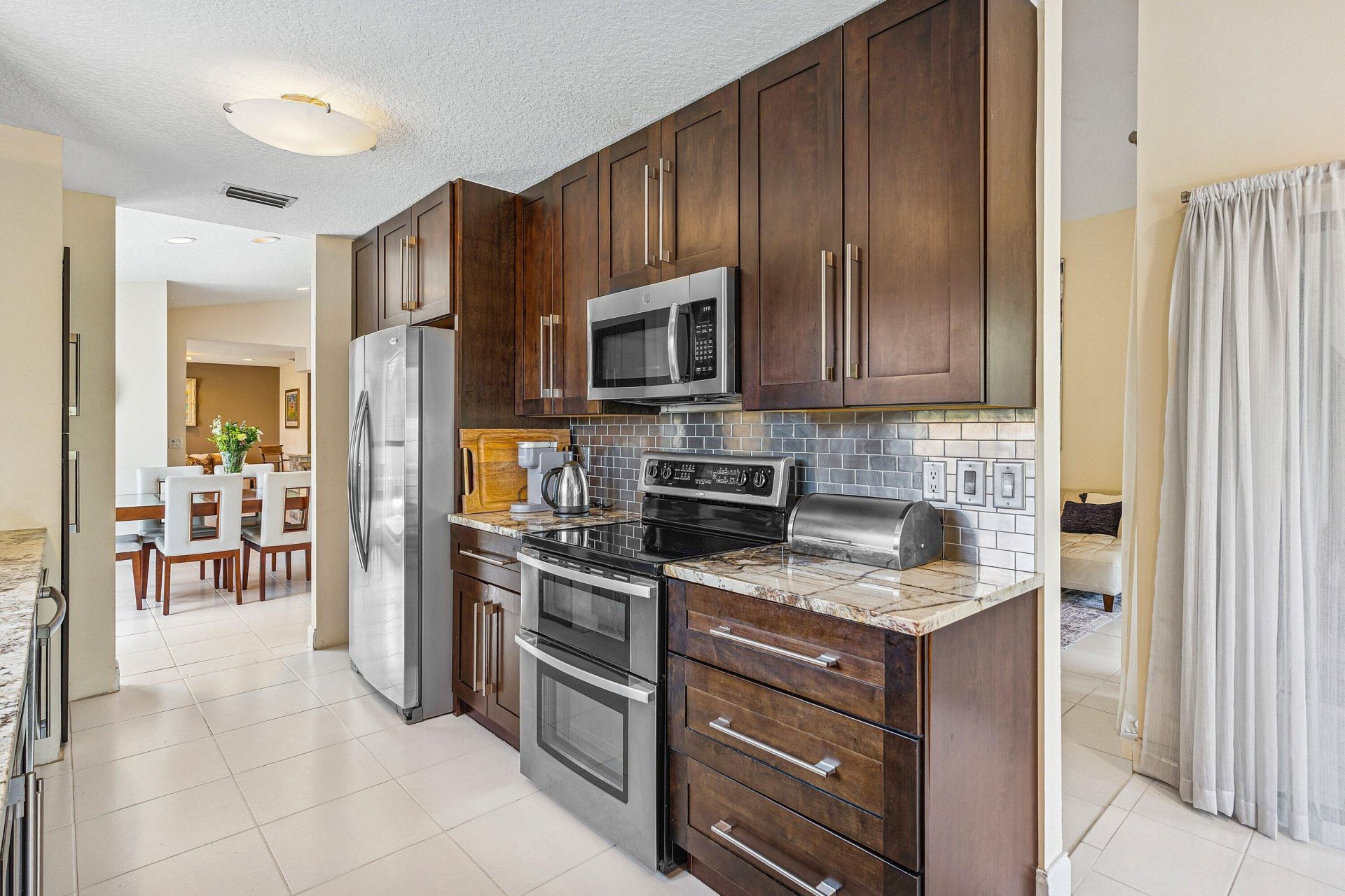 21033 Cottonwood Drive, Boca Raton, FL 33428 Photo