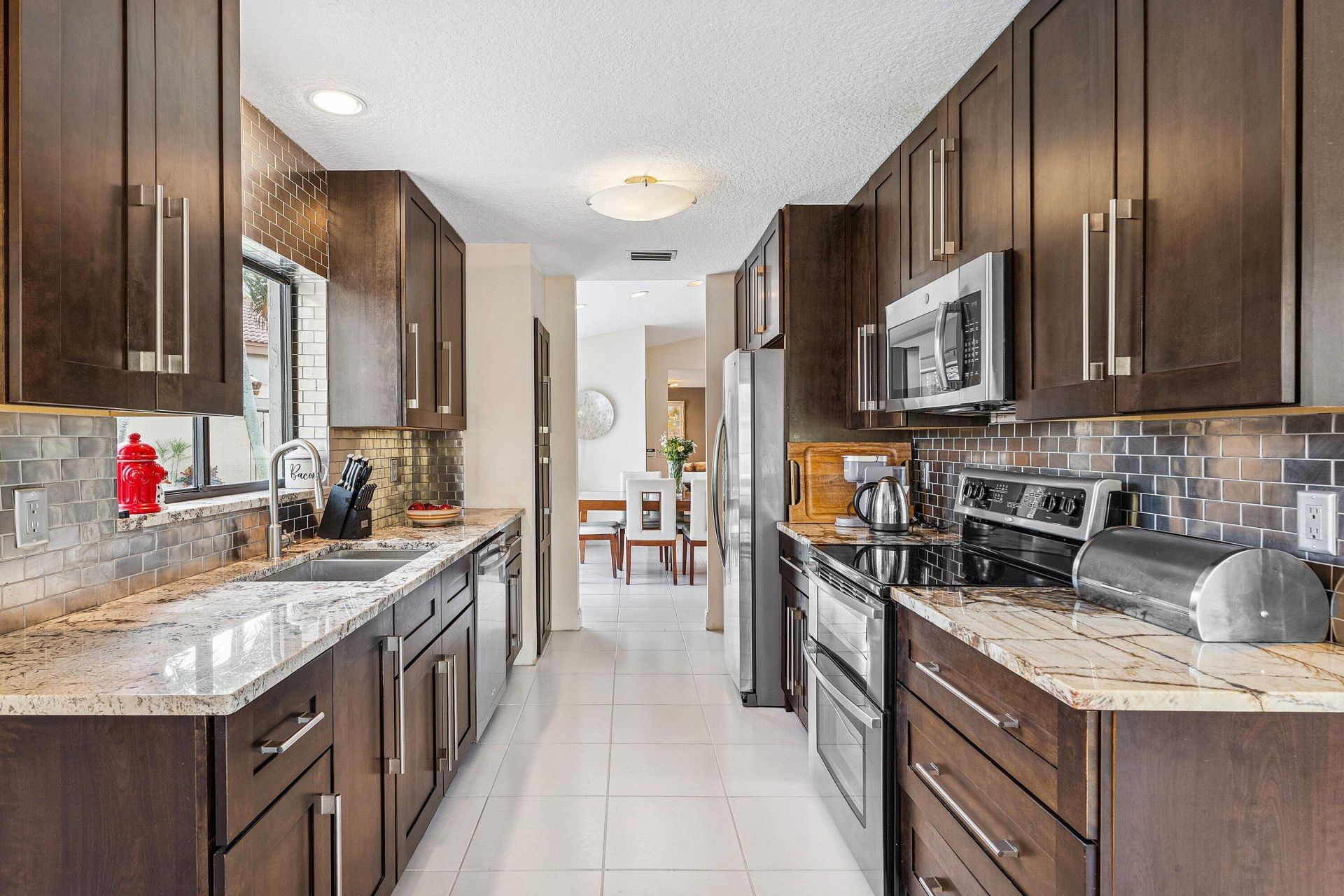 21033 Cottonwood Drive, Boca Raton, FL 33428 Photo