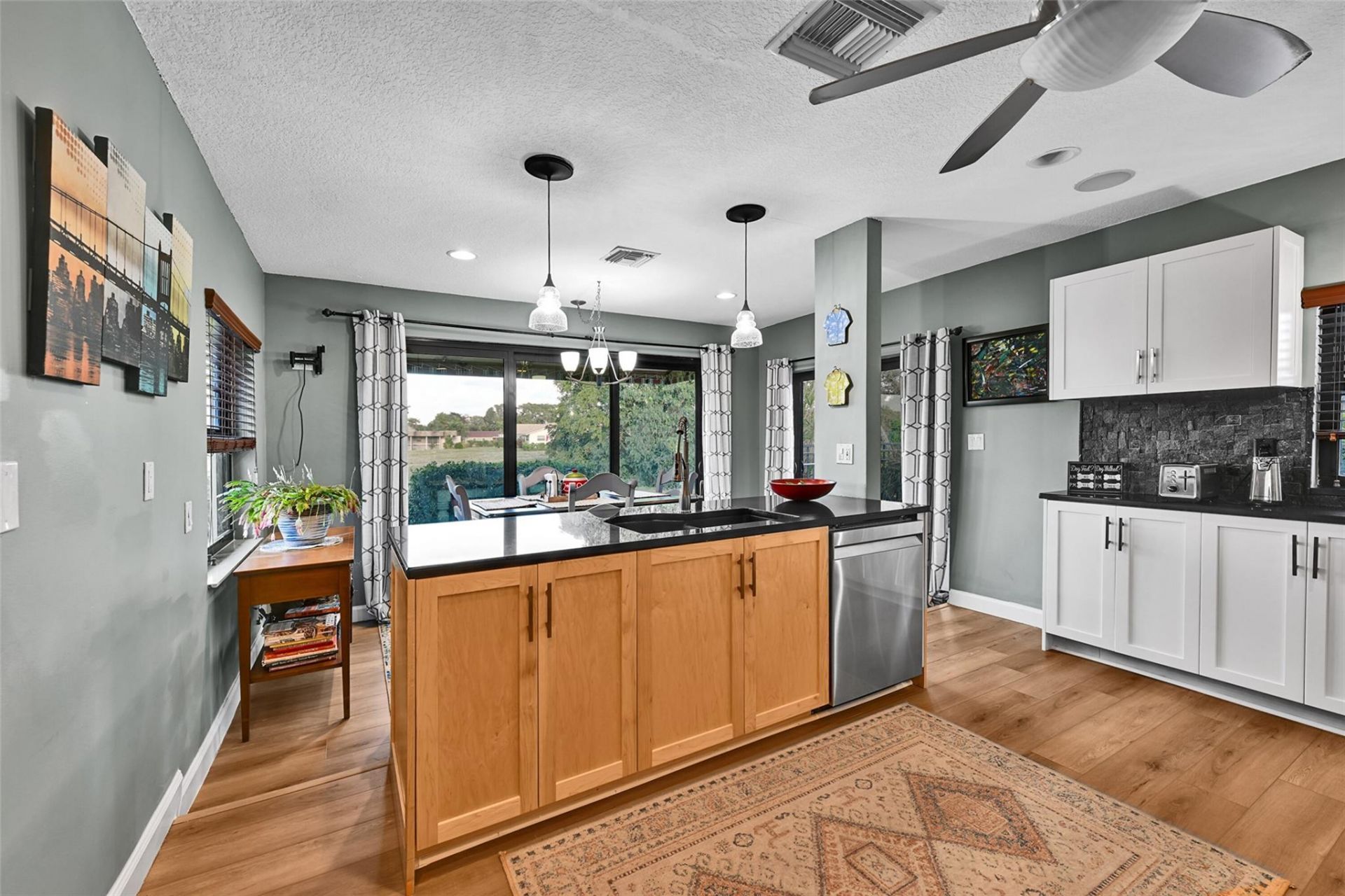 5102 Yellow Pine Ln, Tamarac, FL 33319 Photo