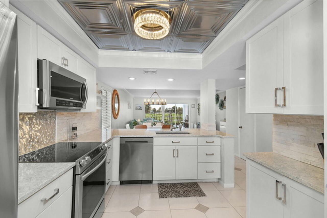 5558 NE Gulfstream Way, Unit 5558, Hutchinson Island, FL 34996 Photo