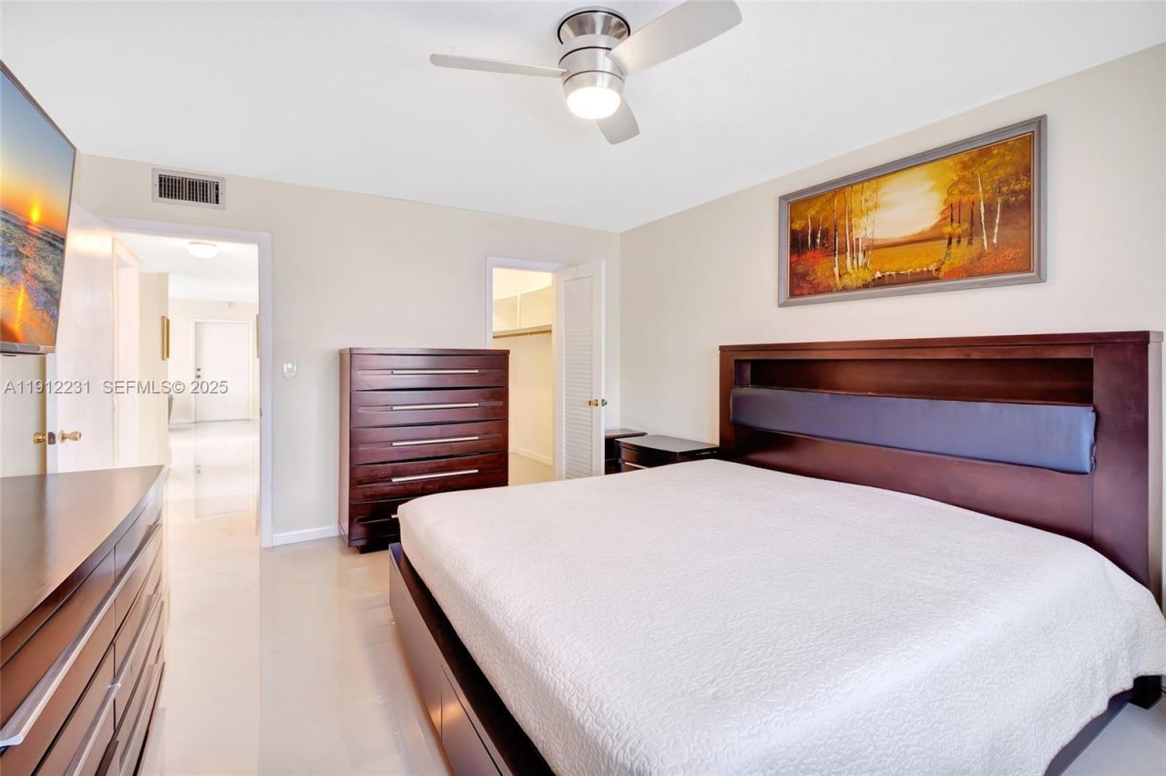 1943 Monroe St, Unit 310D, Hollywood, FL 33020 Photo