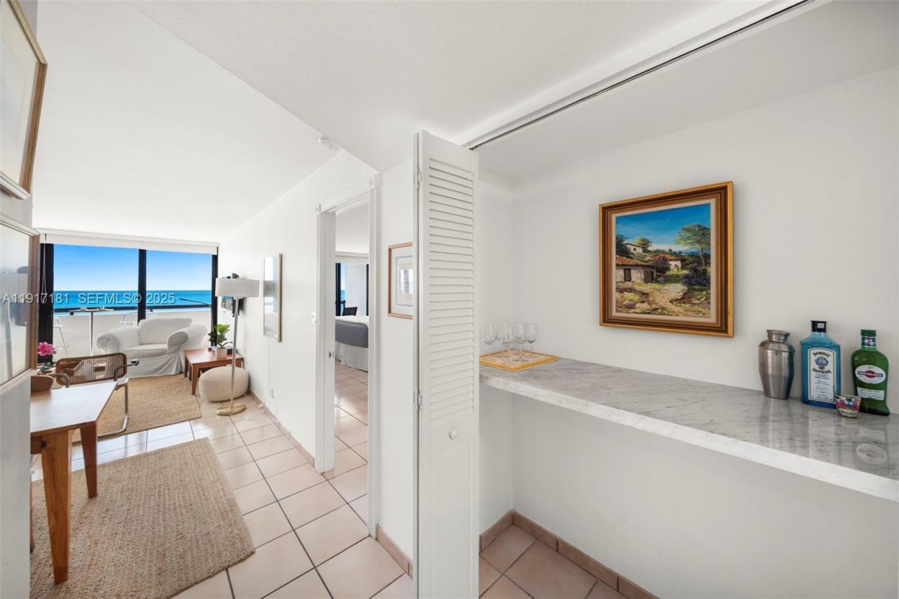 2555 Collins Ave, Unit 805, Miami Beach, FL 33140 Photo